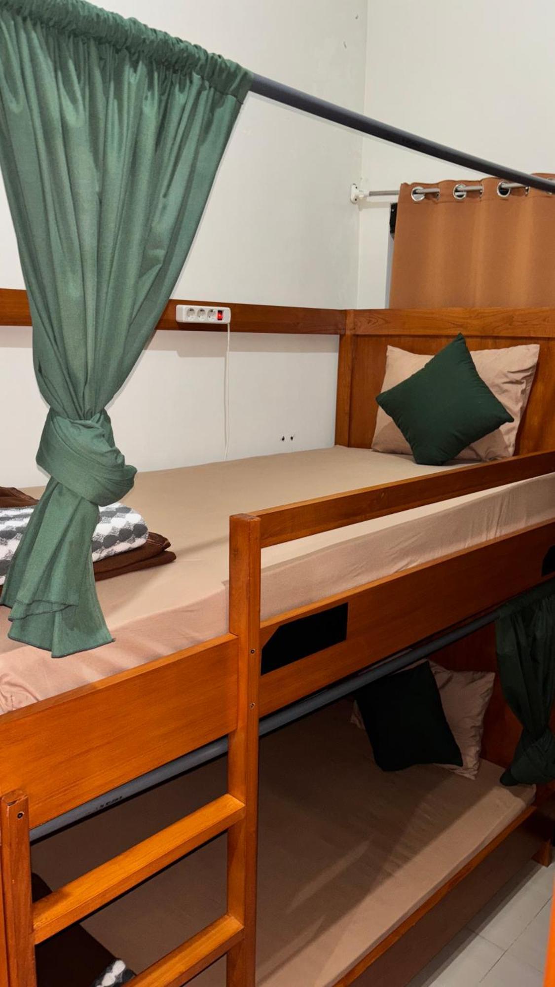 Zzz Hostel Маланг Екстер'єр фото
